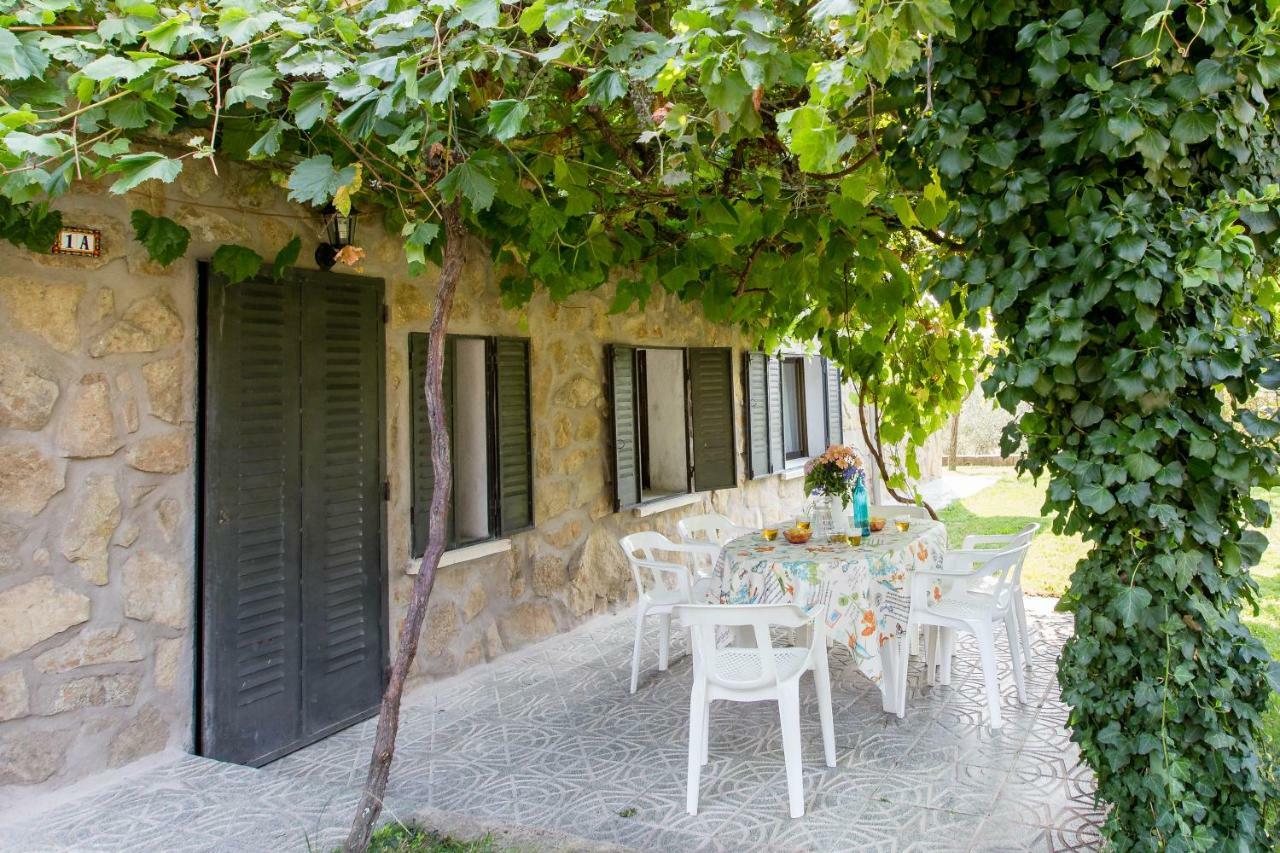 Amatalasvinas Piedralaves Exterior foto